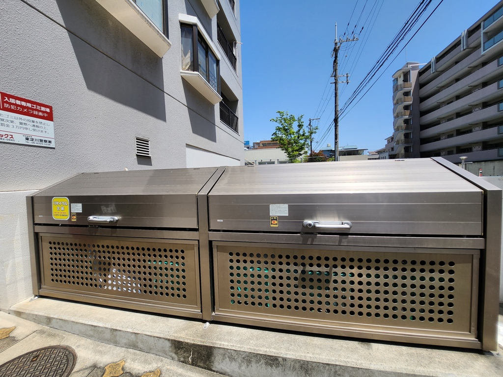 Pour Toujours La fleurの専用ゴミ捨て場