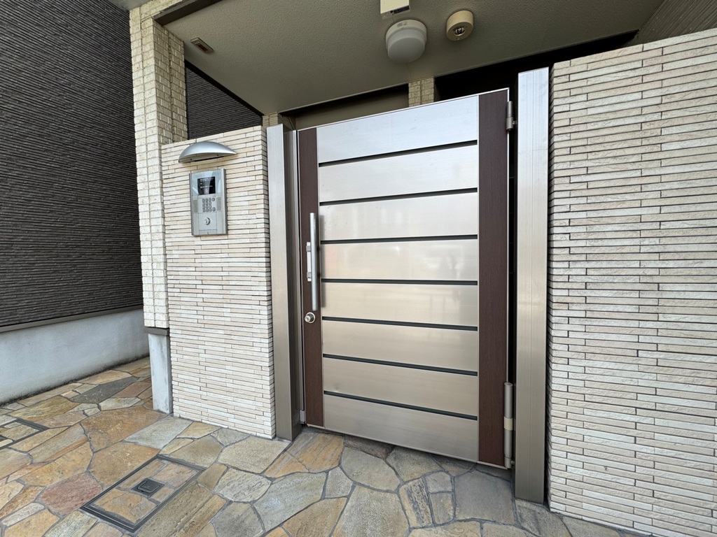 フジパレス下新庄Ⅰ番館のエントランスゲート