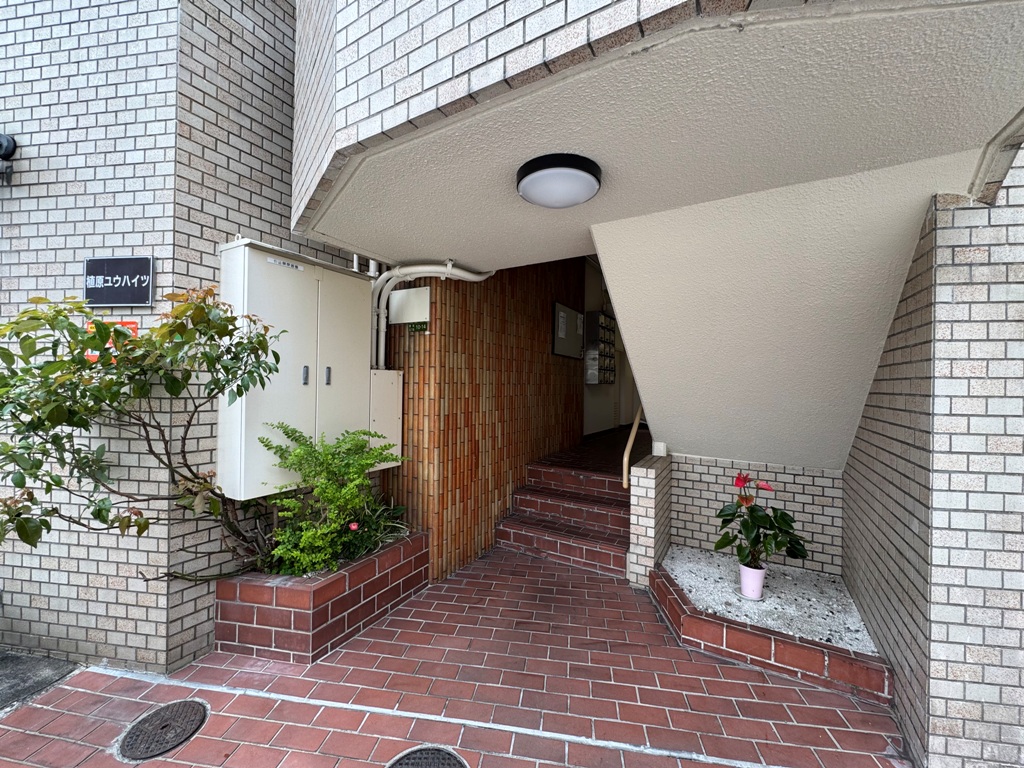 植原ユウハイツのエントランス