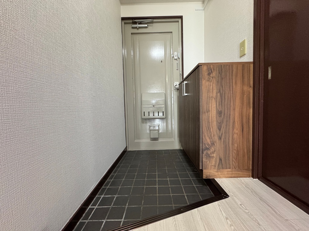 植原ユウハイツの玄関