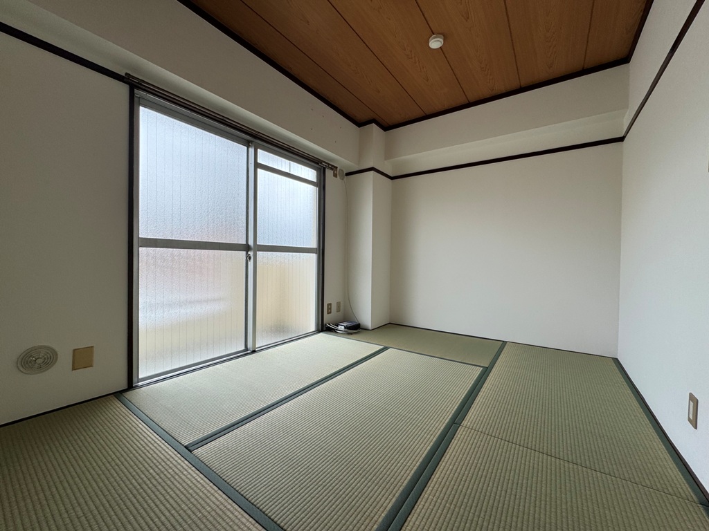 植原ユウハイツの4.5帖和室