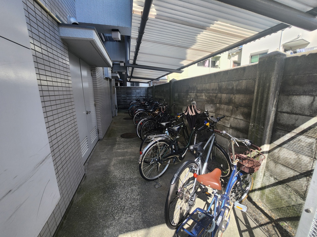 大阪府大阪市東淀川区豊新２丁目6-1グランベイ豊新202号室