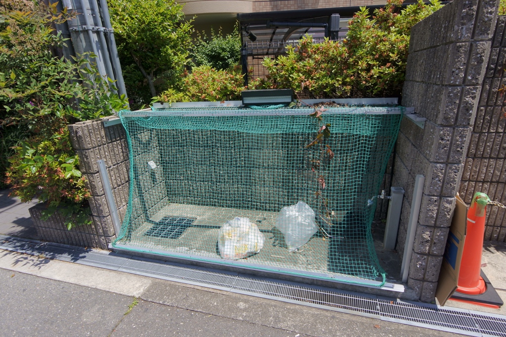 大阪府大阪市淀川区西中島2丁目１１番１５号メゾン ラ・リーブ