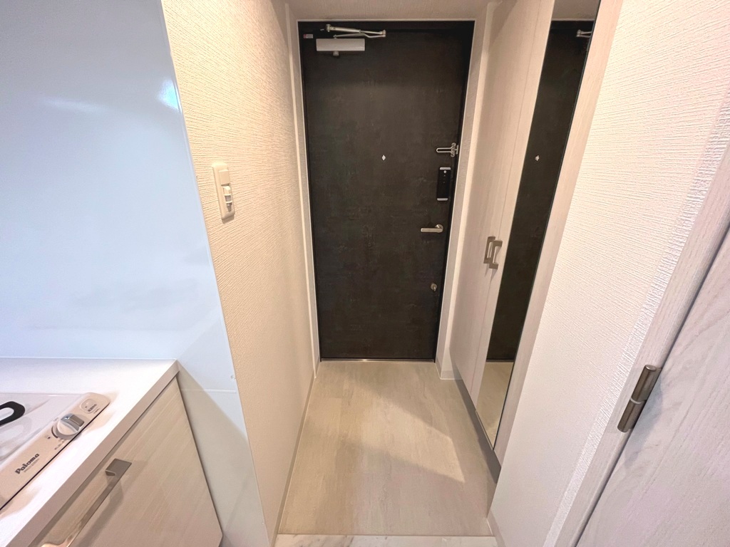 エスリード新大阪ラヴァーグの防犯性の高いカードキーの玄関ドア