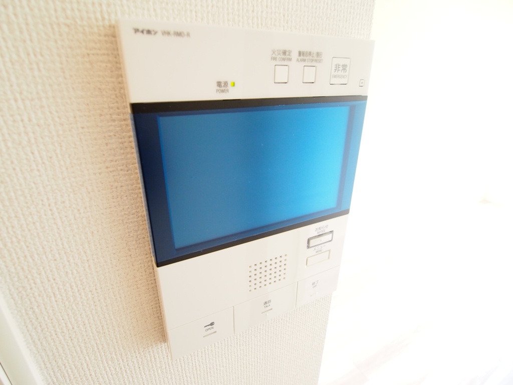 セレニテ新大阪プリエのTVモニターインターホン