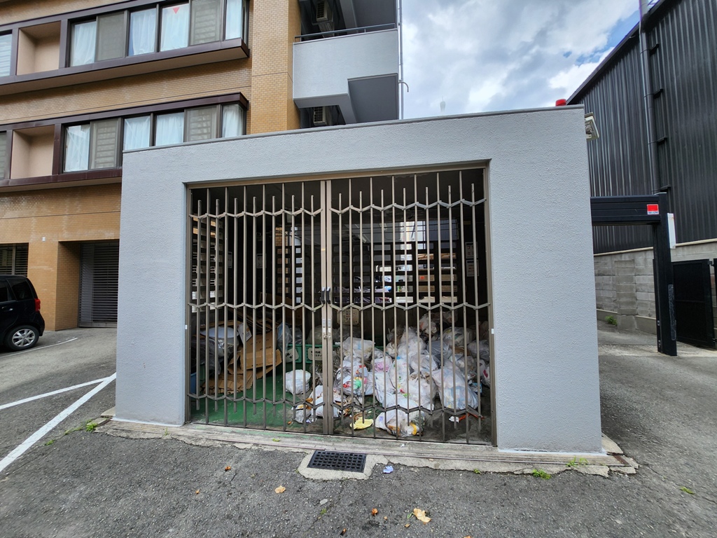 大阪府大阪市東淀川区豊新2丁目13-2,メゾン豊新の入居者専用ゴミ庫